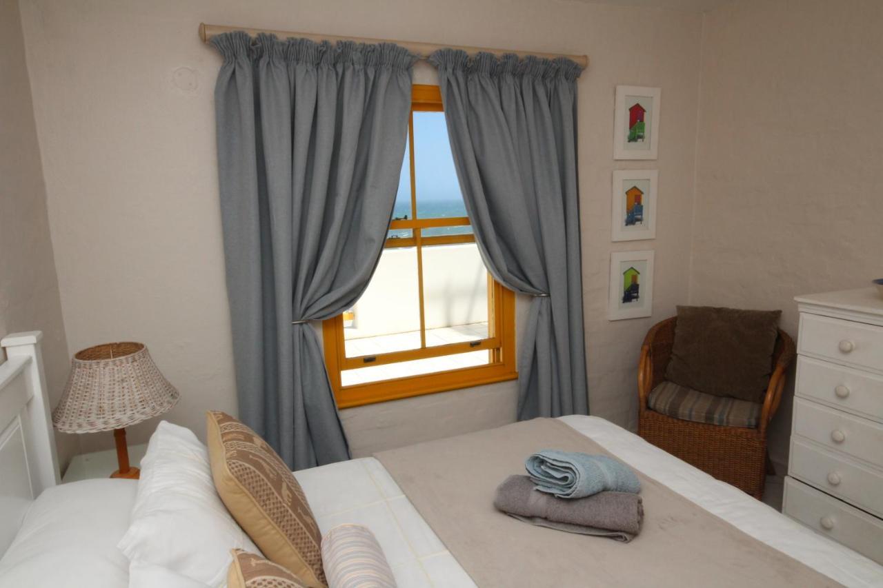 65 Perissa, Santorini, *